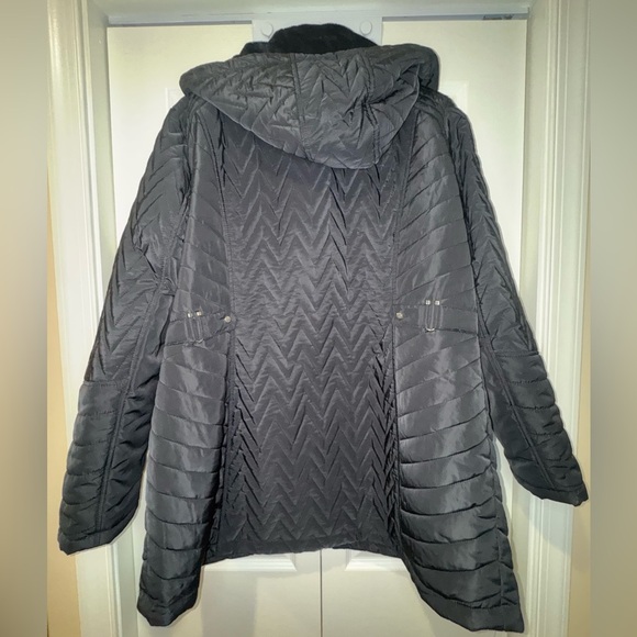 Gallery New York Black Chevron Quilted Hooded Coat Size XXL NWOT - Picture 4 of 14
